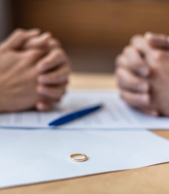 Diferencia entre separación y divorcio: qué cambia de verdad